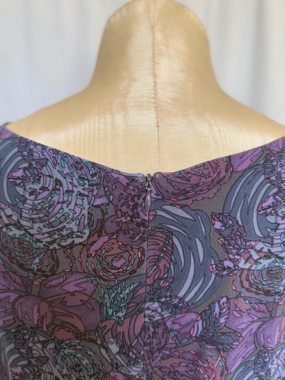 LIBERTY ART / LONDON 💯 Silk VTG Midi Boatneck Twist Detail Floral Dress - Picture 9 of 15